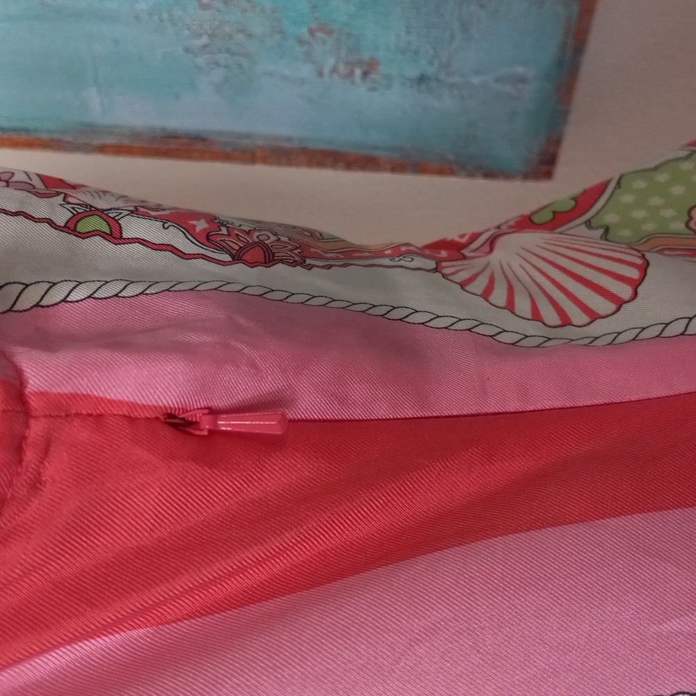 Vineyard Vines Coral and Lime Mandala Blouse Size: 8 - Picture 8 of 13